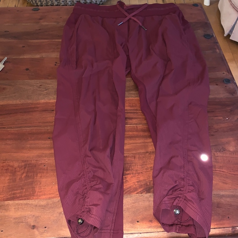 Lululemon Dance Studio Crop 25”